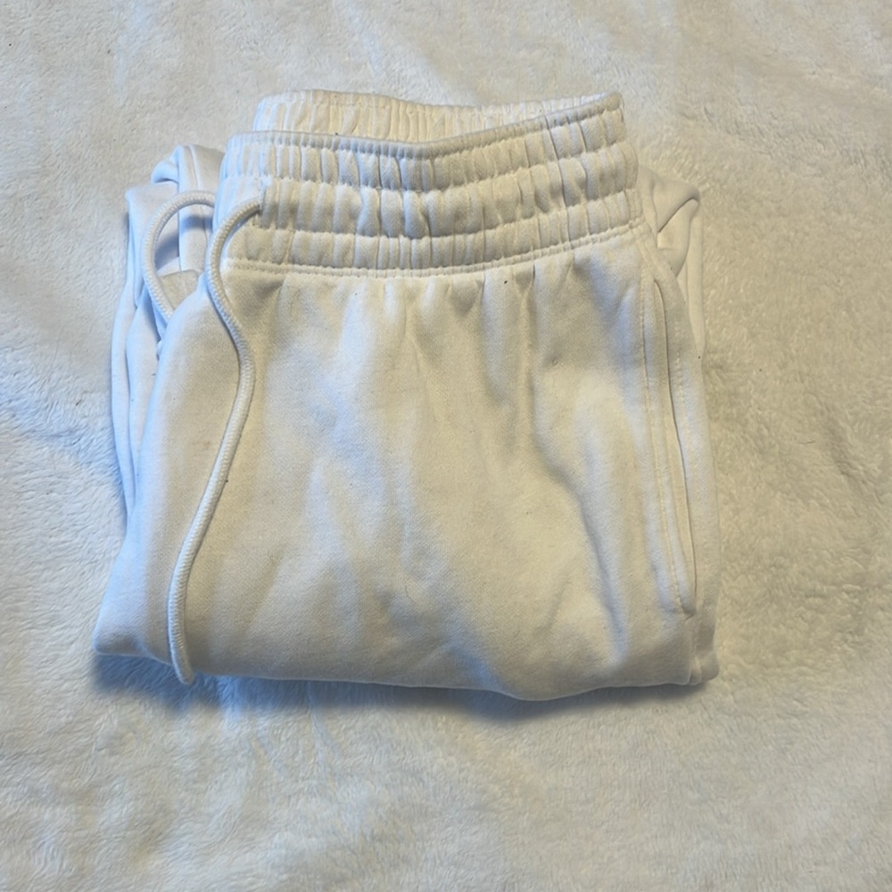 H&M White cuffed sweatpants - Picture 5 of 5